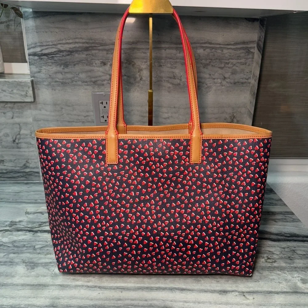 Tory Burch Kerrington Hearts Amore‎ Tote